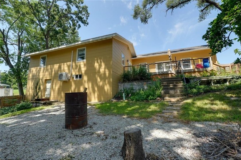 MOTIVATED SELLER-BRING YOUR OFFER! Why pay lakefront prices when - photo 34