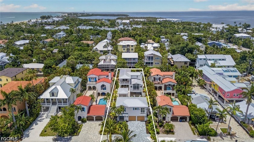 Xanadu is a rare expression of contemporary coastal architecture - photo 48