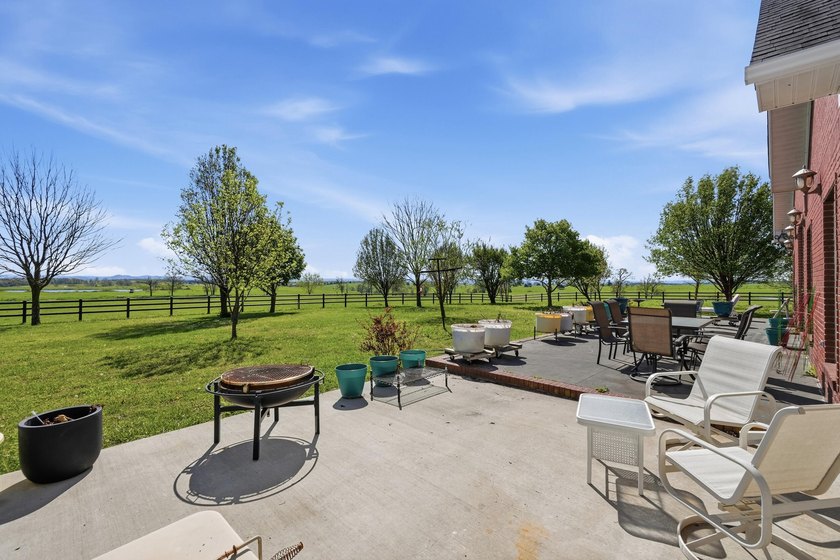 Beyond a private gated entrance, discover an elegant - photo 50
