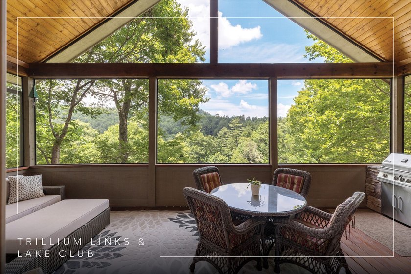 Hummingbird Haven is a welcoming four-bedroom - photo 2