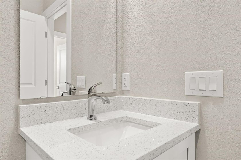 Exceptional opportunity to own a newly constructed full duplex - photo 14
