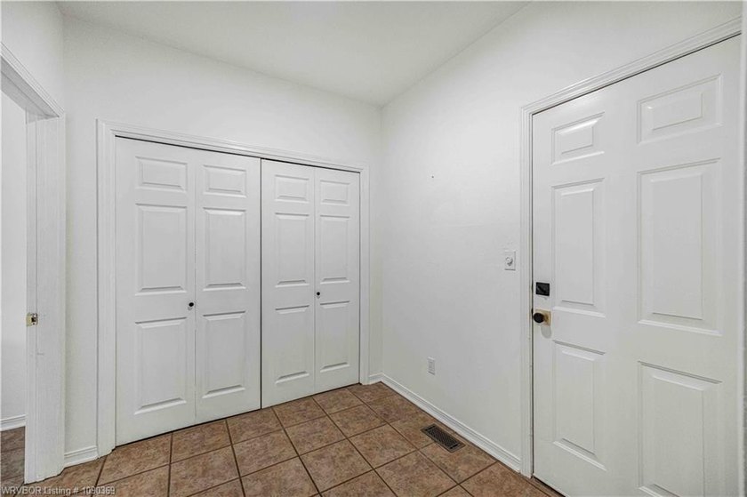 Welcome to this traditional home in Fianna Hills featuring two - photo 22