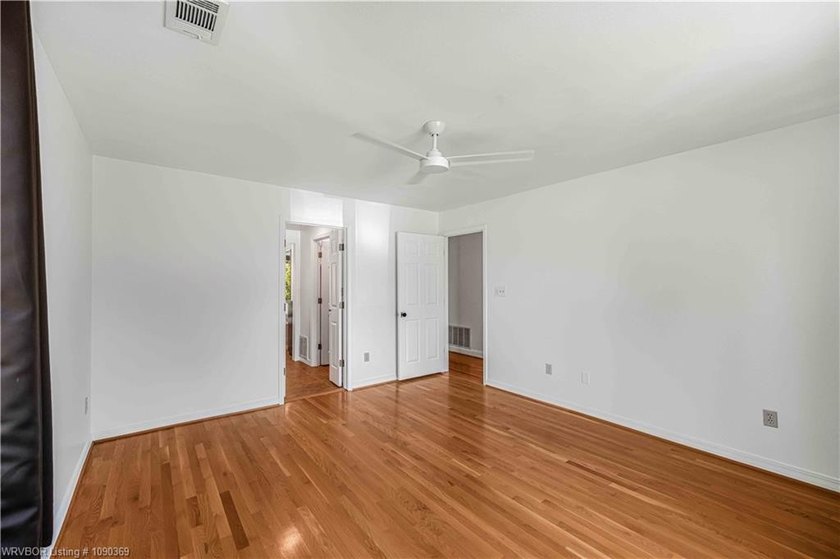 Welcome to this traditional home in Fianna Hills featuring two - photo 33