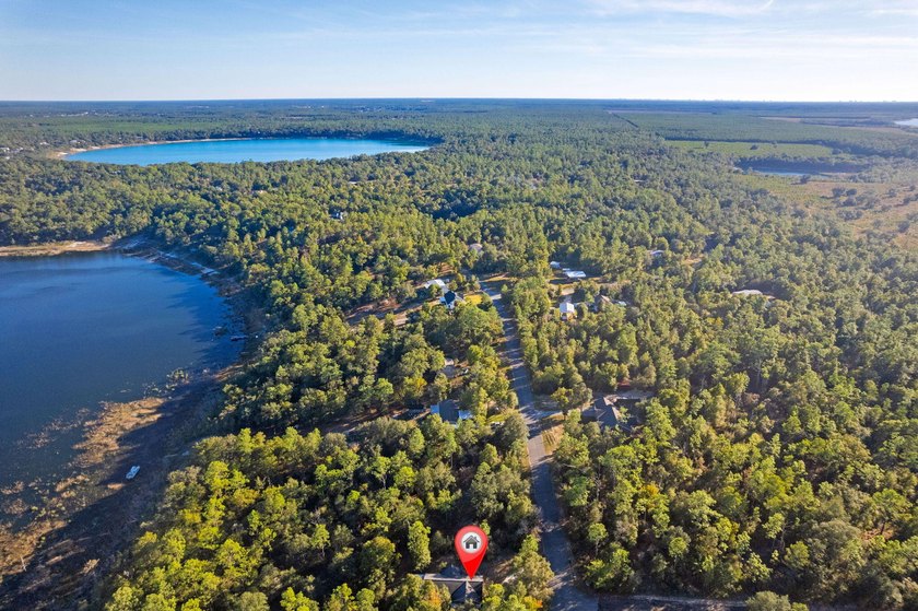 Welcome to your lakefront retreat! This 3BR/2BA home sits on a - photo 44