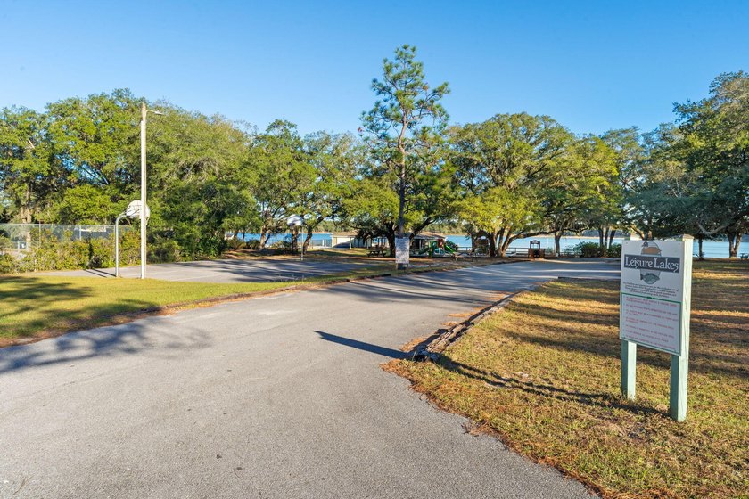 Welcome to your lakefront retreat! This 3BR/2BA home sits on a - photo 51
