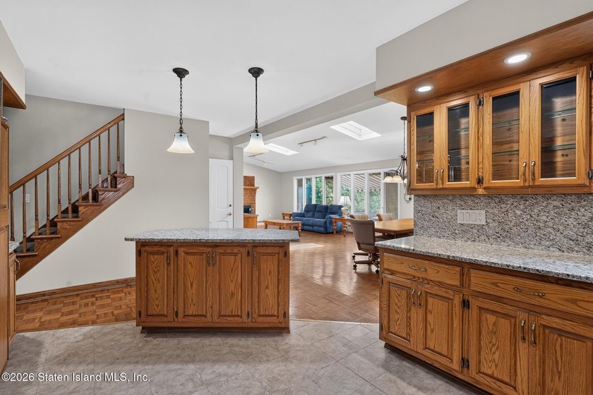 A unique opportunity to own a true extra-large all brick center - photo 7