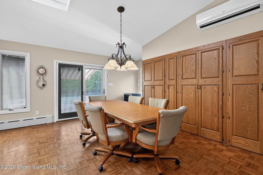 A unique opportunity to own a true extra-large all brick center - photo 10