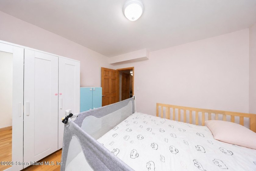Two Family Home in South Beach - 3 Mins to VZ Bridge! Excellent - photo 6