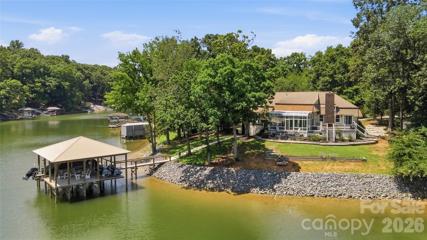 Sprawling waterfront ranch perfectly positioned on one of the - photo 3