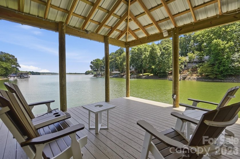 Sprawling waterfront ranch perfectly positioned on one of the - photo 5