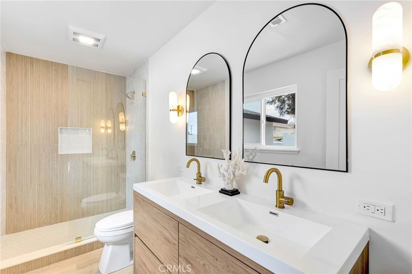 REDUCED PRICE &amp; COMPLETELY REMODELED. Welcome to 8141 Valencia - photo 18