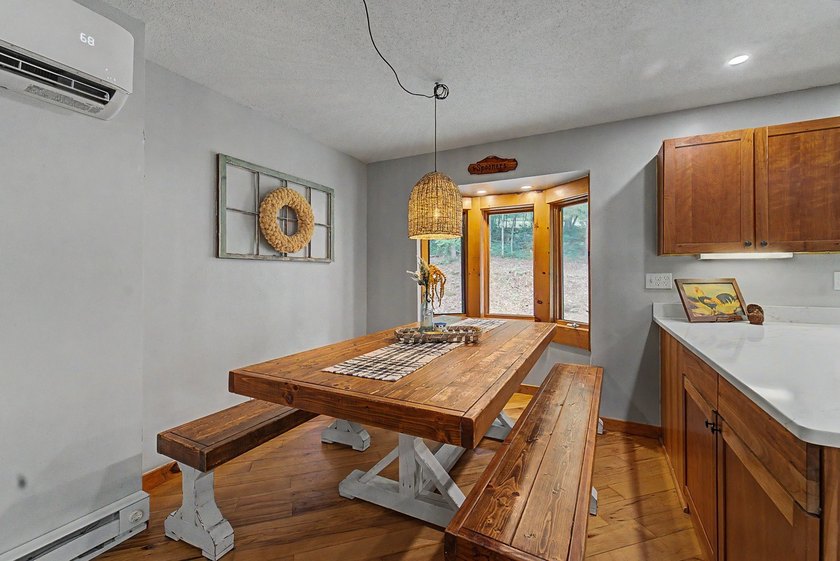 Tucked away in a private setting, this inviting 2-bedroom, 2 - photo 5