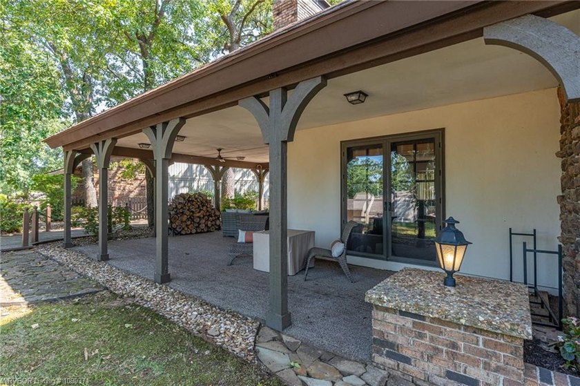Welcome to this charming Tudor-style home in the Fianna Hills - photo 38