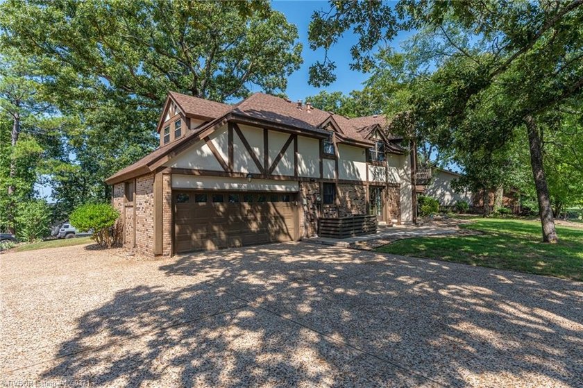 Welcome to this charming Tudor-style home in the Fianna Hills - photo 43