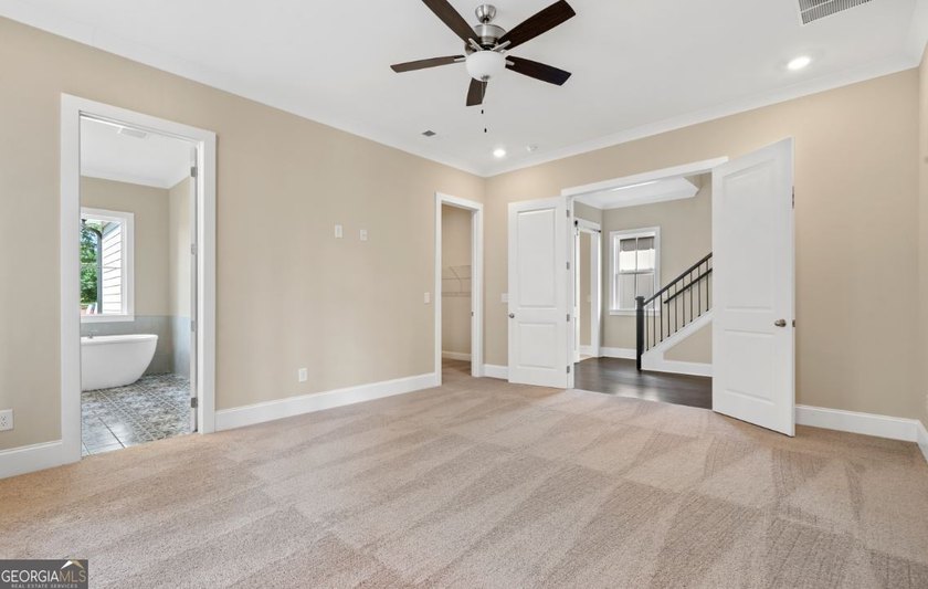 Welcome to Luxury Cottage living in Watkinsville's premiere - photo 11