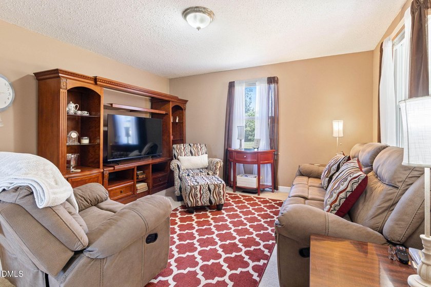 Well-maintained home on 1.8 acres in desirable Oxford area with - photo 11