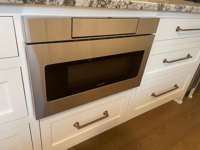 Experience Lake Minnetonka luxury in this like-new end-unit - photo 12