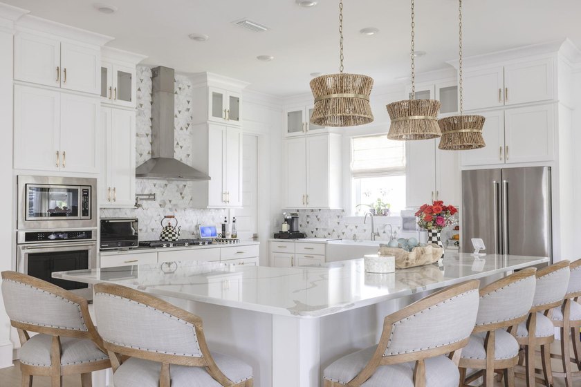 Located in the gated community of Bluewater Landing along the - photo 3