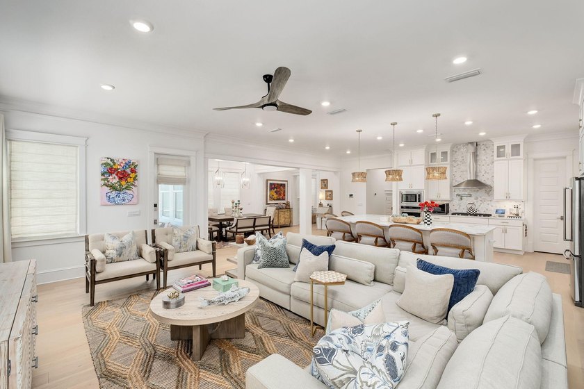 Located in the gated community of Bluewater Landing along the - photo 8