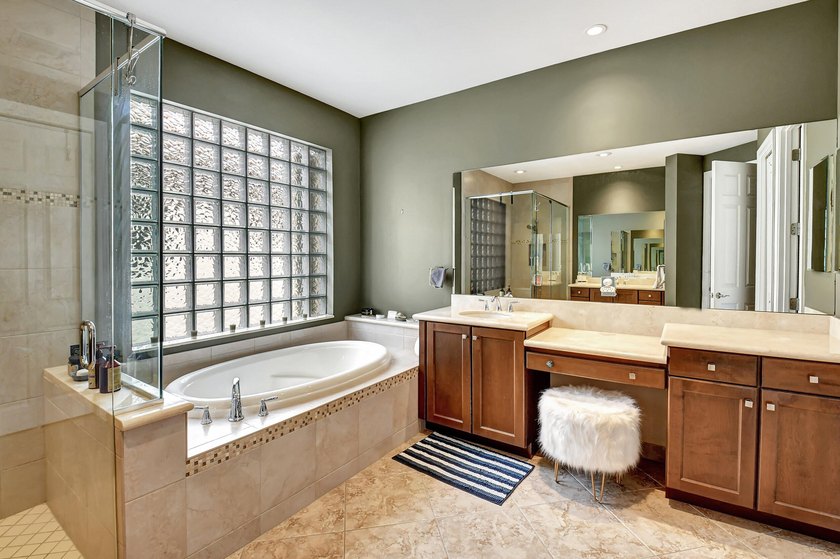 Experience luxury living at its finest in Delray Beach's highly - photo 33