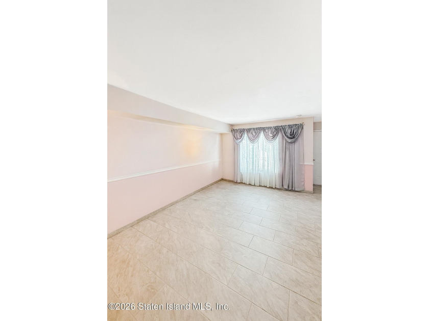 Welcome to this charming and well-maintained 2-bedroom, 1.5-bath - photo 4