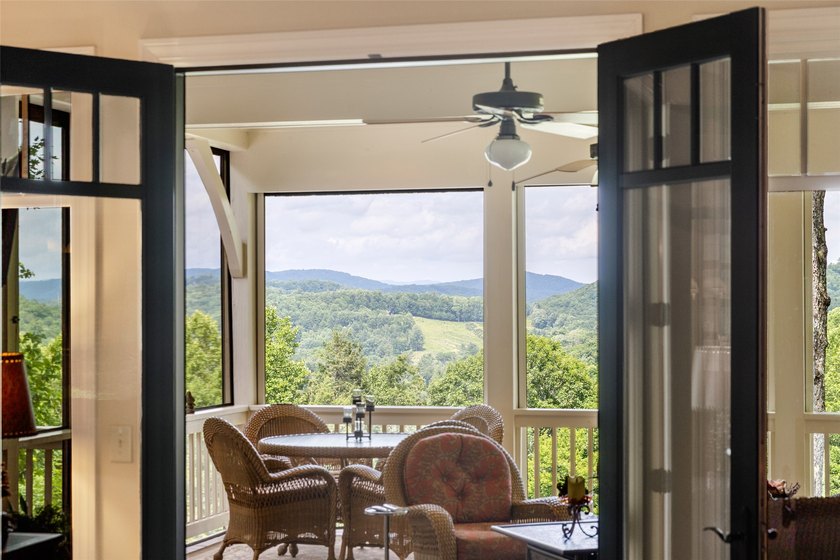 Experience unparalleled mountain living in this exceptional - photo 4