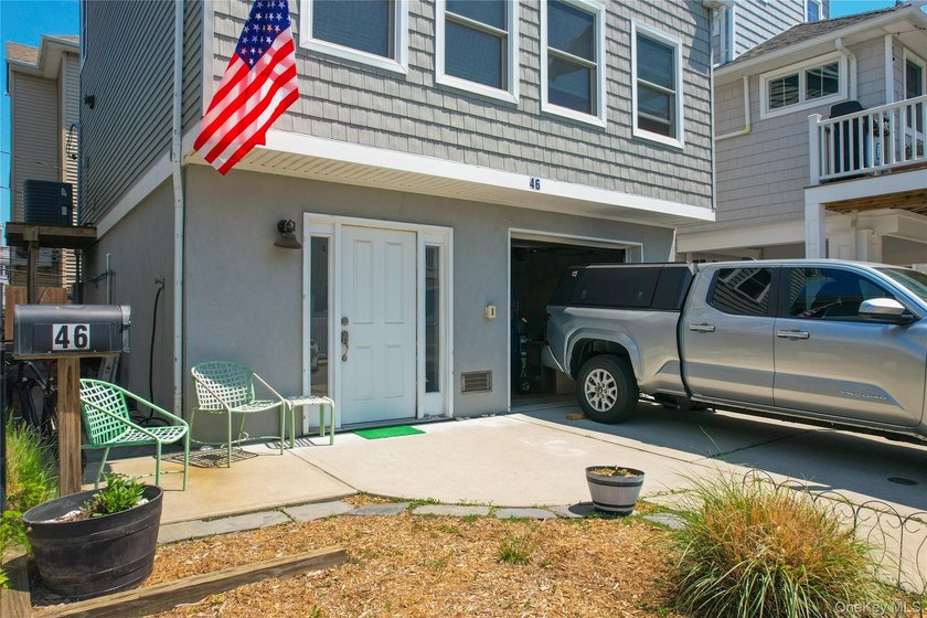 Welcome to 46 Florida Street - a 2017 ground-up FEMA-compliant - photo 4
