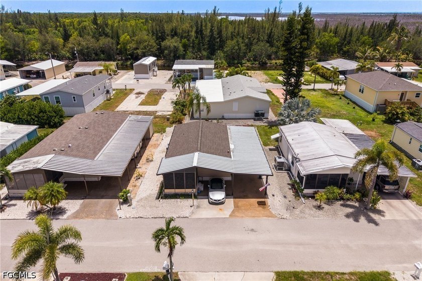 Welcome to Pine Island Cove, where an active waterfront - photo 29