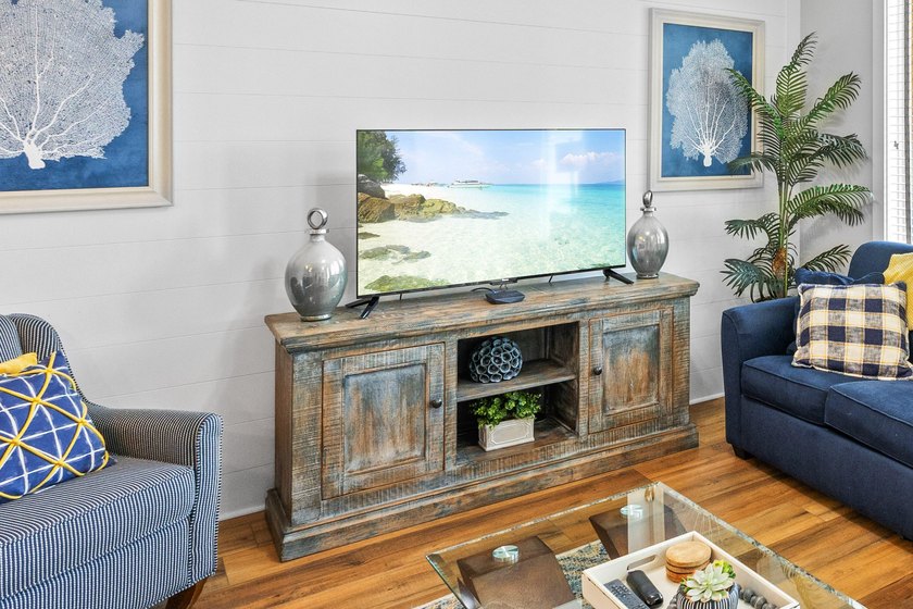 Experience effortless resort living in this stunningly renovated - photo 5