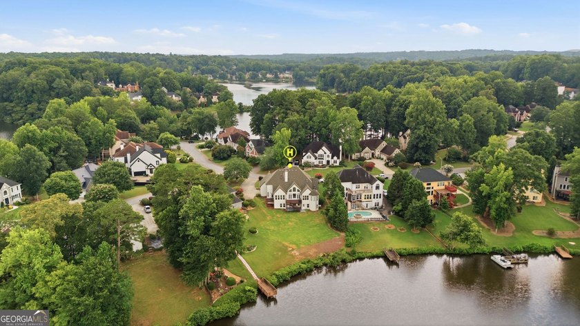 Welcome to 424 Water Fall Lane, an exceptional fully renovated - photo 2