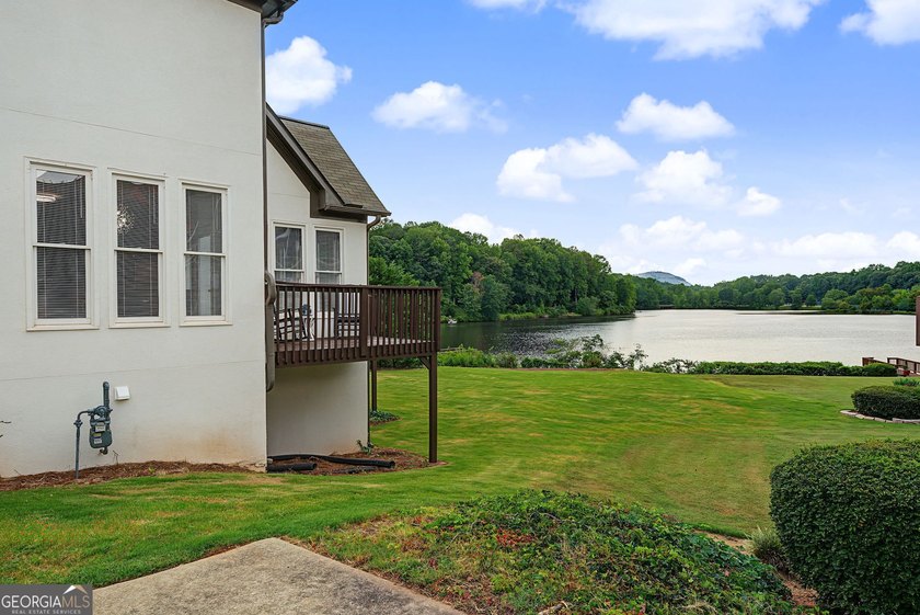 Welcome to 424 Water Fall Lane, an exceptional fully renovated - photo 7