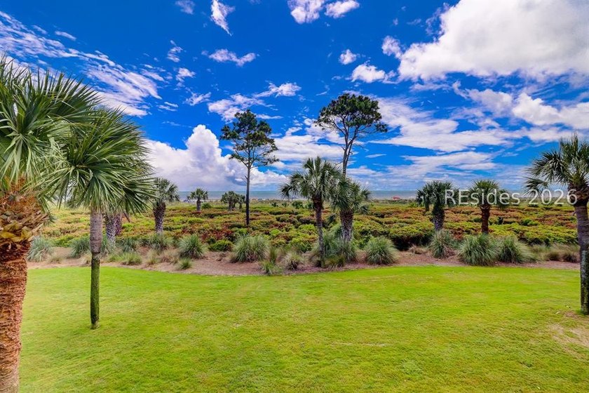 Beautifully updated 2-bedroom, 2-bath condo located just steps - photo 2