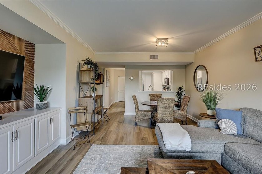 Beautifully updated 2-bedroom, 2-bath condo located just steps - photo 8