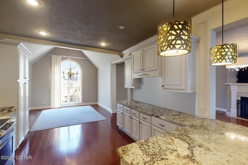 Waterfront Paradise on Beautiful Beech Lake! This 4 Bedroom, 4 - photo 7