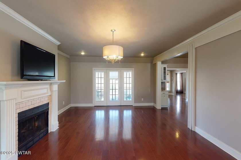 Waterfront Paradise on Beautiful Beech Lake! This 4 Bedroom, 4 - photo 10