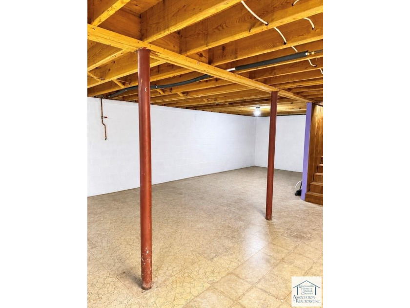 Welcome to this charming 3-bedroom, 2-full-bath brick ranch in - photo 22