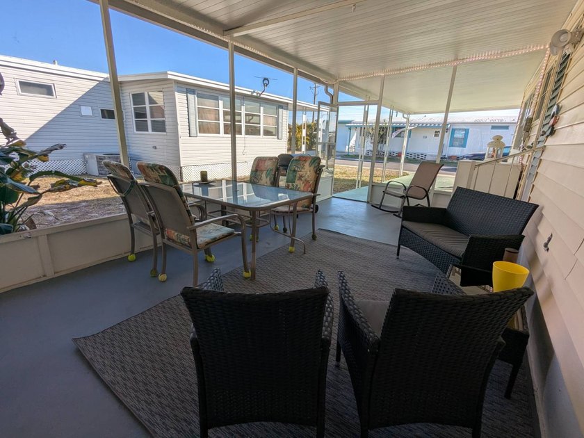 Discover your cozy retreat in Clearwater, Florida's serene fifty - photo 38