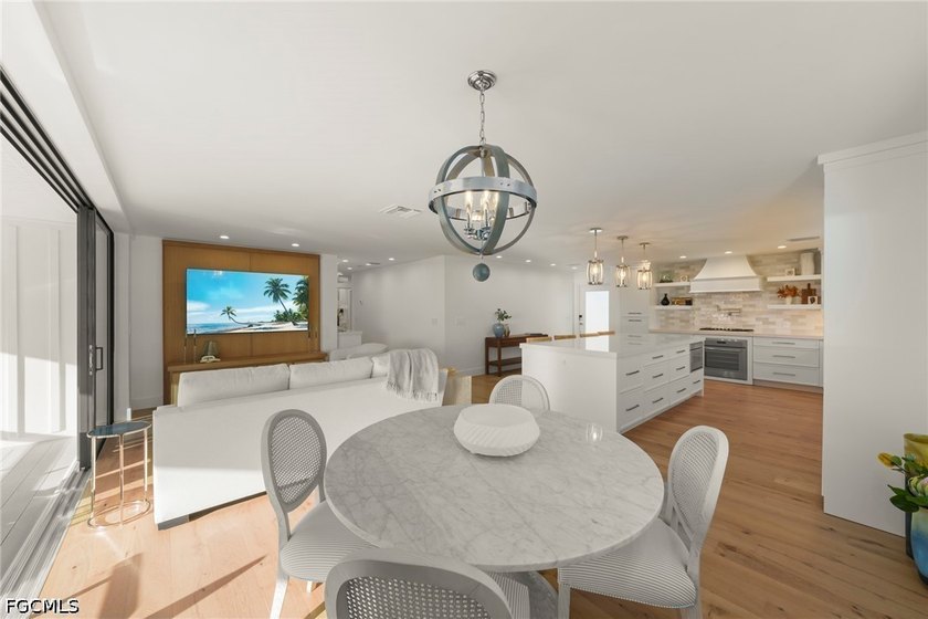 Located within the gates of South Seas Resort on Captiva Island - photo 19