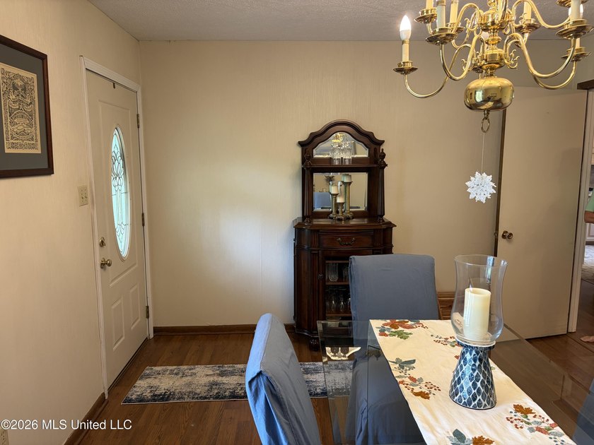 Beautiful, well-maintained home nestled on a peaceful 1.13-acre - photo 14
