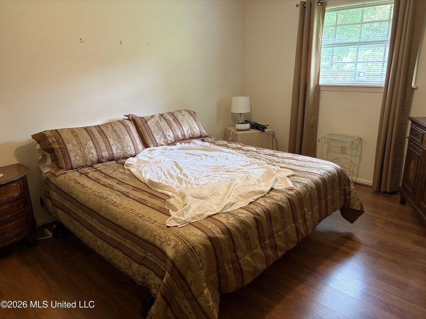 Beautiful, well-maintained home nestled on a peaceful 1.13-acre - photo 21