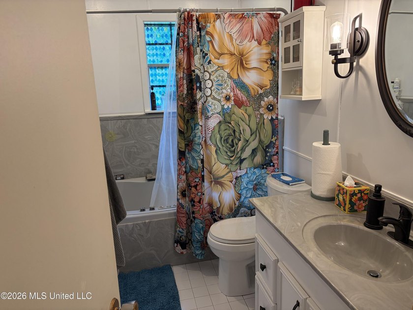 Beautiful, well-maintained home nestled on a peaceful 1.13-acre - photo 22