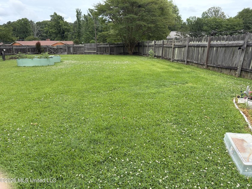 Beautiful, well-maintained home nestled on a peaceful 1.13-acre - photo 24