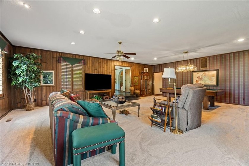 Gorgeous new listing on Free Ferry Circle. This estate-size home - photo 28