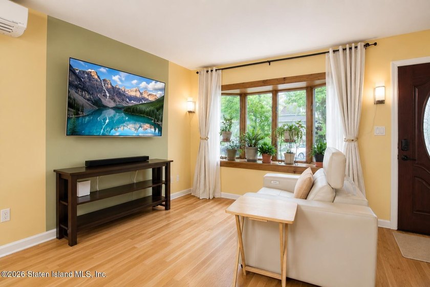 Welcome to 58 Columbus Avenue in the desirable Grasmere - photo 6