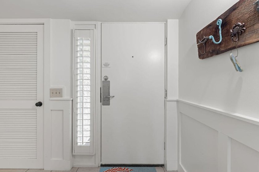 This pristine coastal 3 bedroom, 3 bath, retreat at Mainsail is - photo 7