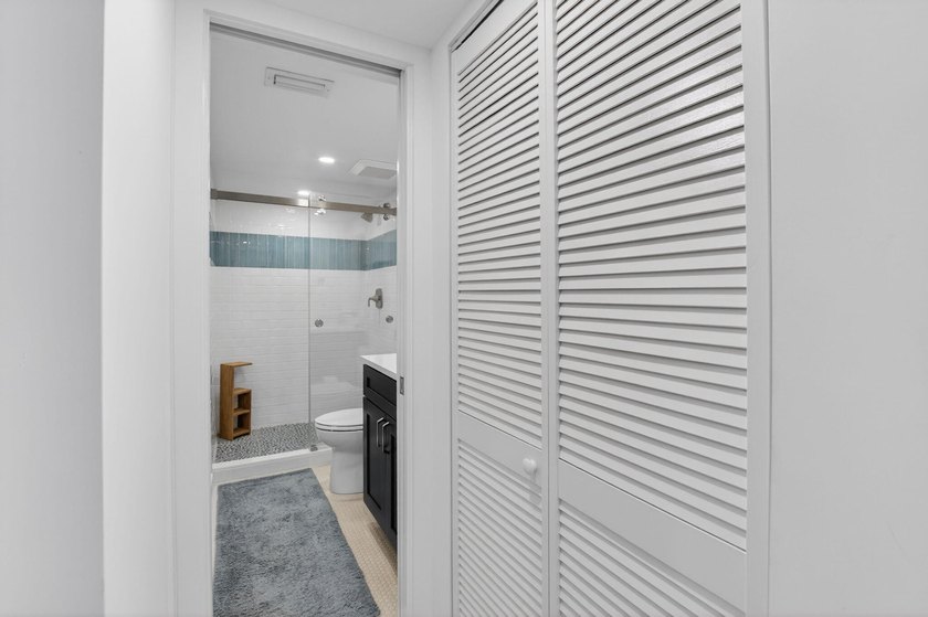 East Boca Boaters' dream! Truly one of a kind, this beautifully - photo 32