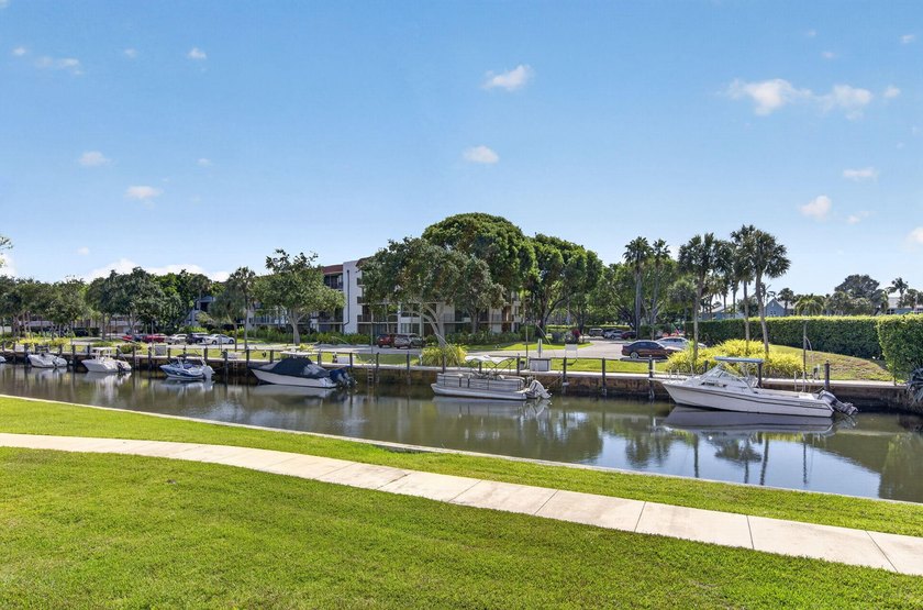 East Boca Boaters' dream! Truly one of a kind, this beautifully - photo 49