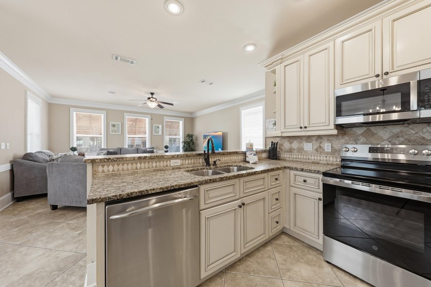 Luxury Meets Investment Opportunity in Crystal Beach! Proven - photo 8