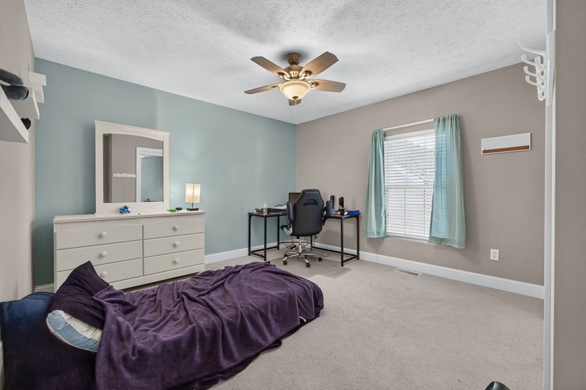 Enjoy beautiful waterfront views from this spacious home in - photo 22