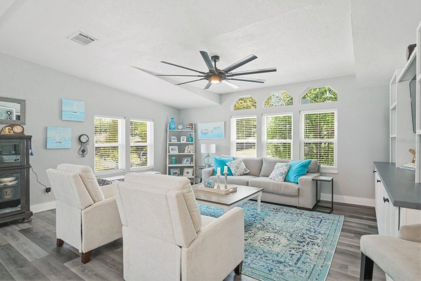 If you've been waiting for something in Lake Tarpon Village that - photo 10